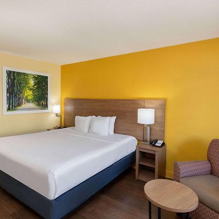 Days Inn By Wyndham Florence/I-95 North Esterno foto