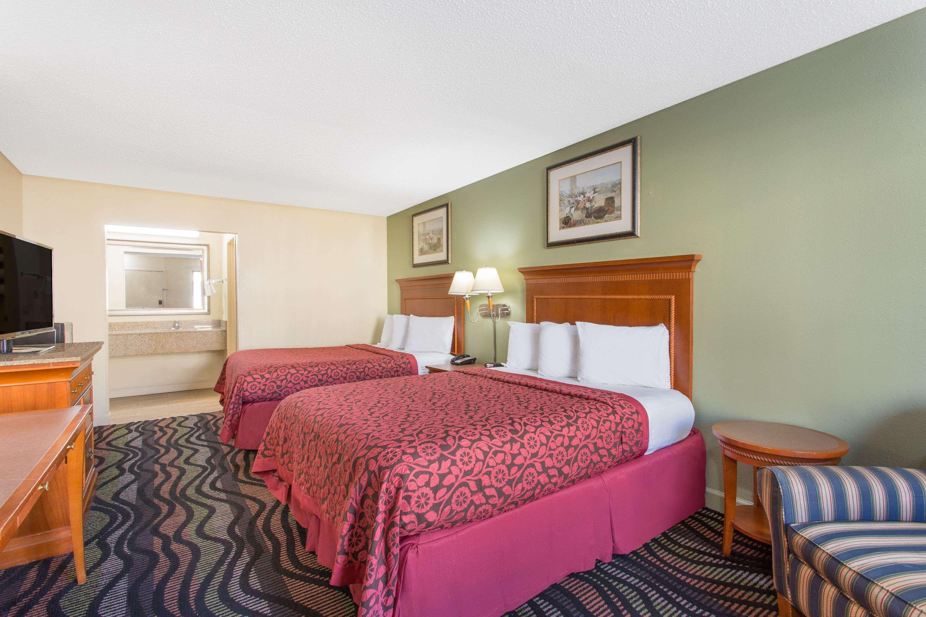 Days Inn By Wyndham Florence/I-95 North Esterno foto