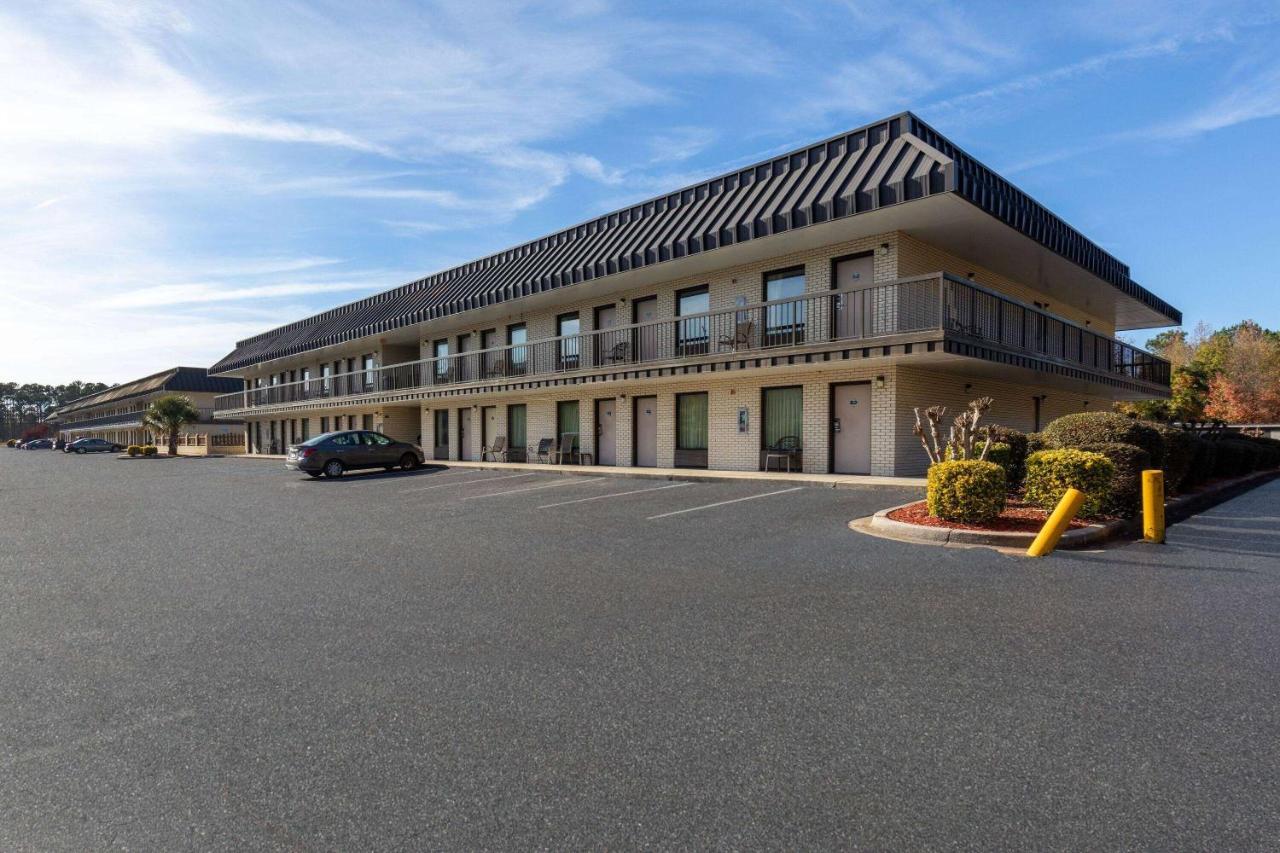 Days Inn By Wyndham Florence/I-95 North Esterno foto