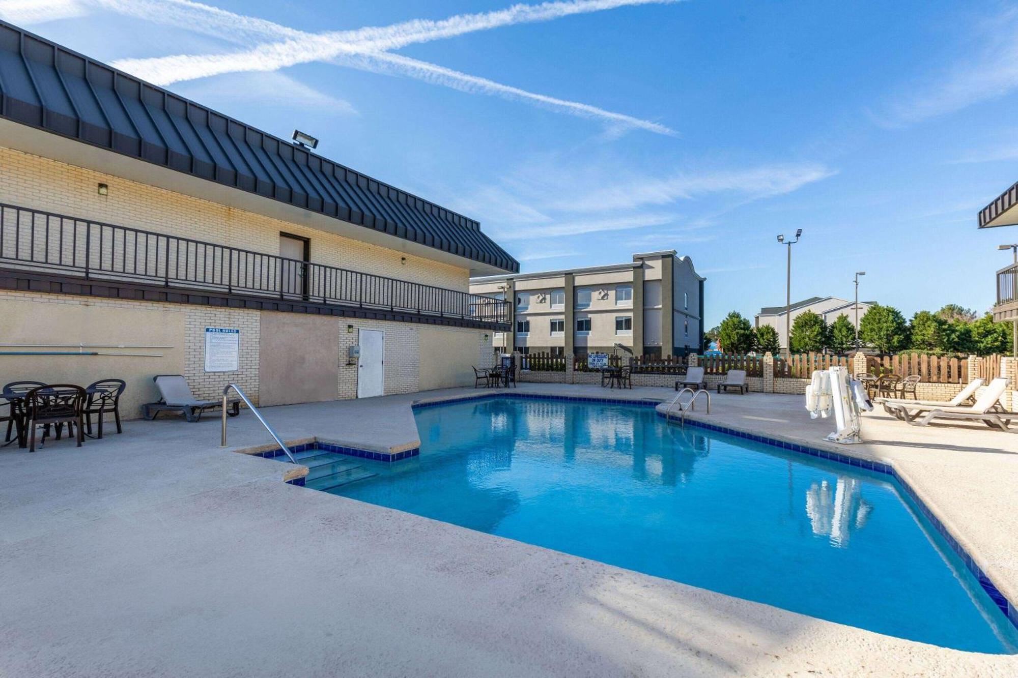 Days Inn By Wyndham Florence/I-95 North Esterno foto