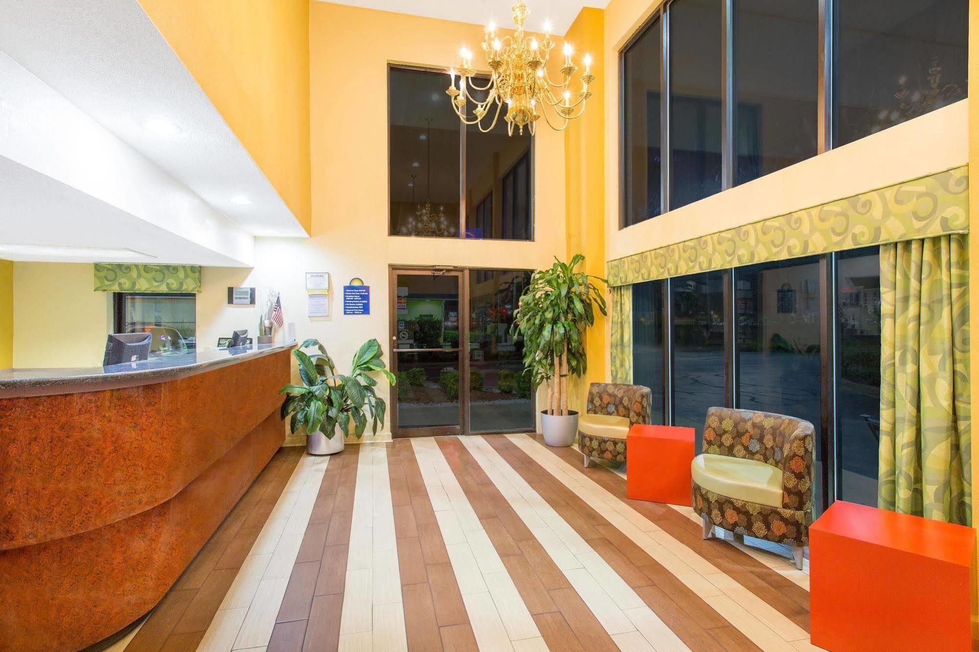 Days Inn By Wyndham Florence/I-95 North Esterno foto